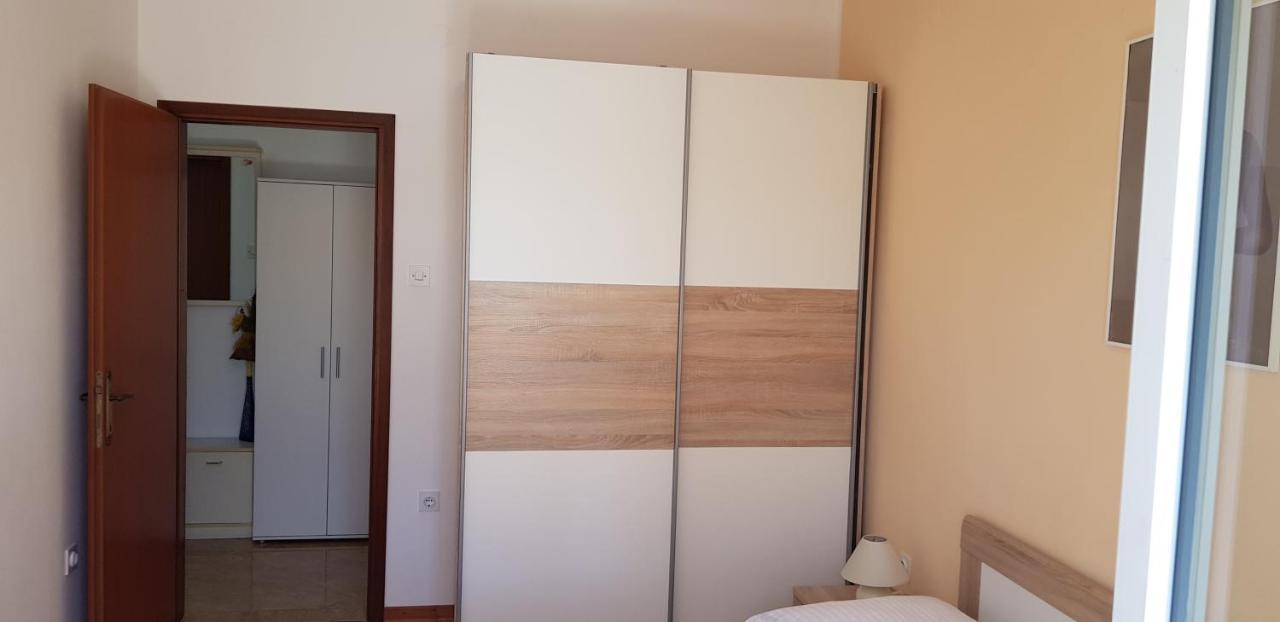 Paradise Beach Apartments Rovigno Esterno foto