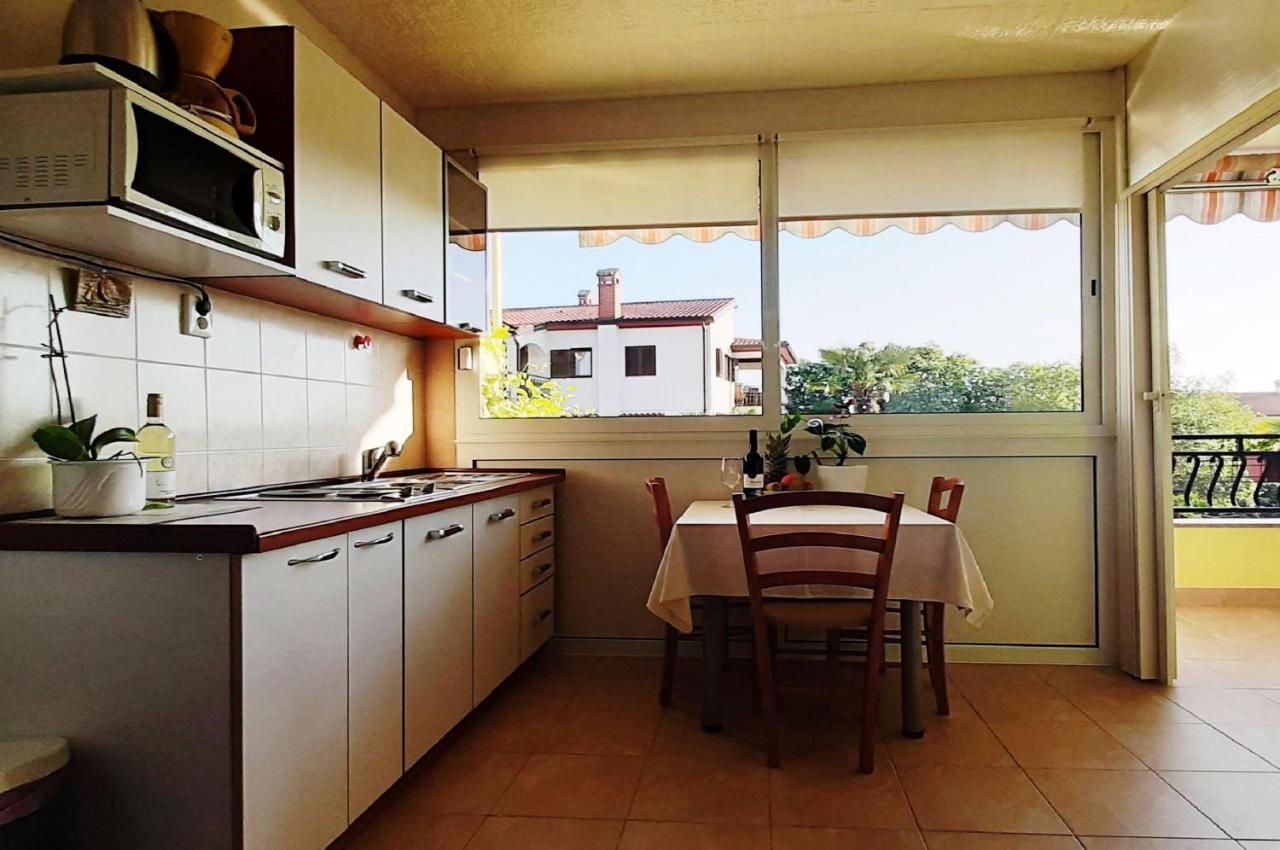 Paradise Beach Apartments Rovigno Esterno foto