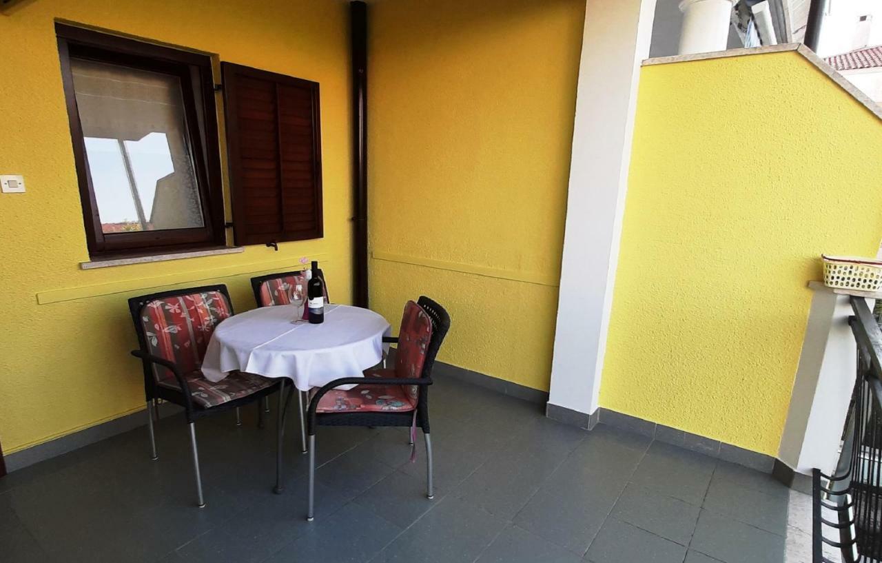 Paradise Beach Apartments Rovigno Esterno foto