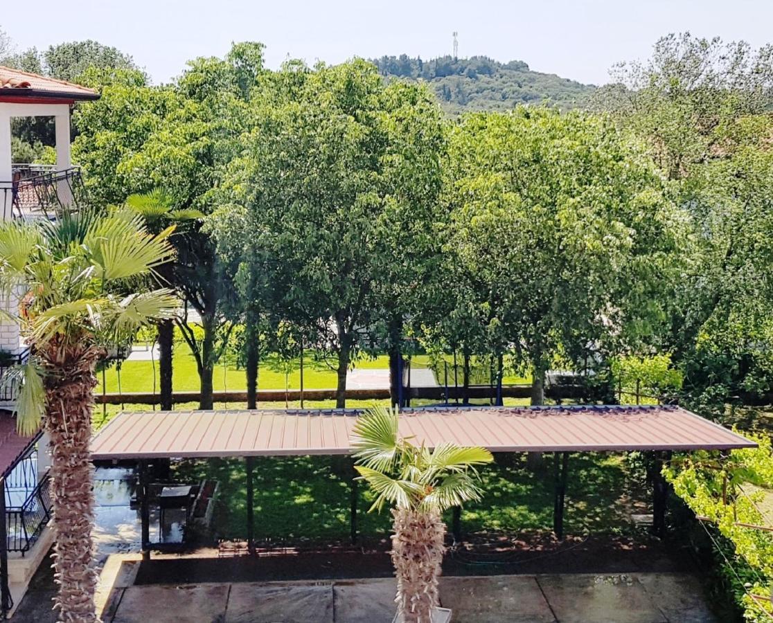 Paradise Beach Apartments Rovigno Esterno foto